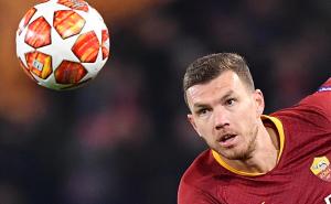 Palo pet golova za 45 minuta: Džeko ima prolaz, Lukaku uništava PSG